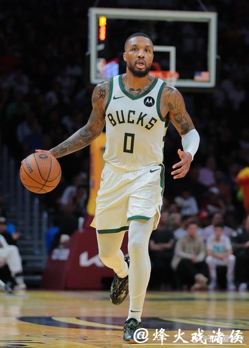 利拉德37+12雄鹿豪取5连胜 公牛送奇才12连败 利拉德37+12雄鹿豪取5连胜 公牛送奇才12连败