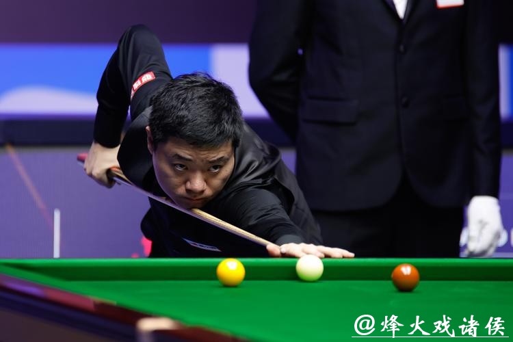 斯诺克西安大奖赛:丁俊晖5-1胜布朗 晋级32强 斯诺克西安大奖赛:丁俊晖5-1胜布朗 晋级32强